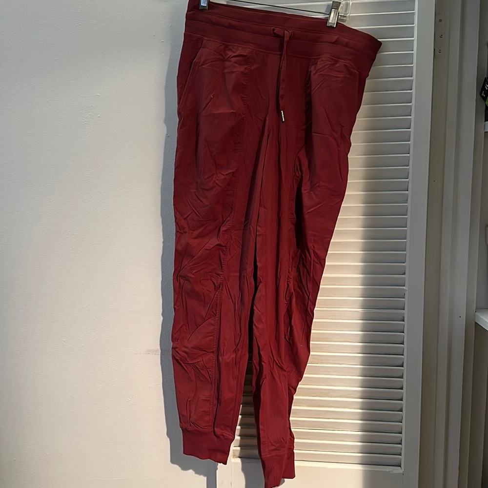 Lululemon joggers
